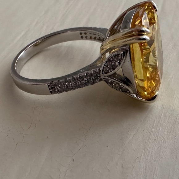 Pretty Rings - Picture 4 of 9